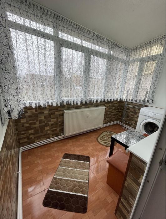 Inchiriez apartament 2 camere