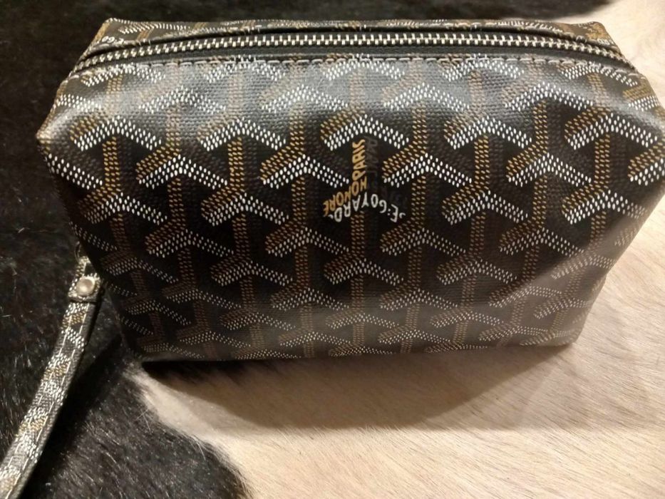 Несесер / козметична чанта  Goyard