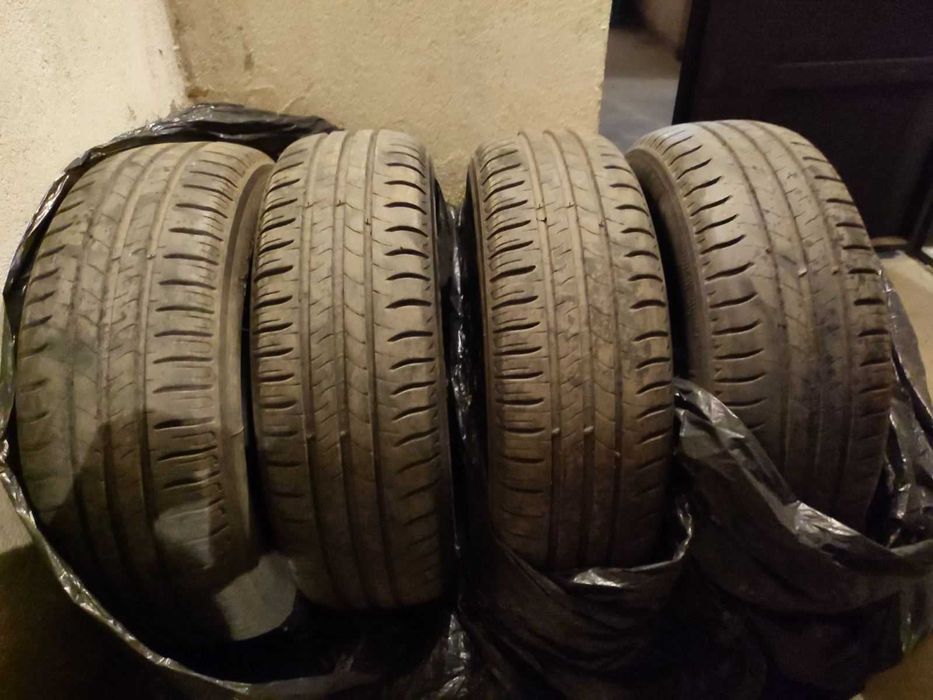 Летни гуми 4 броя Мишелин 185/65/15 дот 2016 с 7мм грайфер