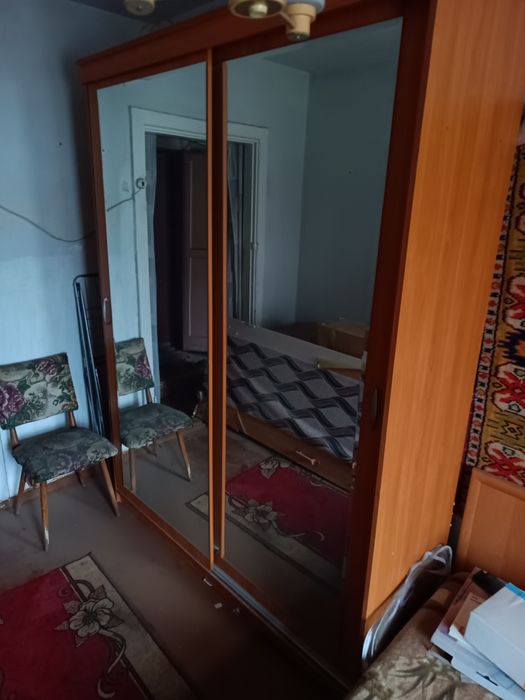 Продам шкаф купе с зеркалами