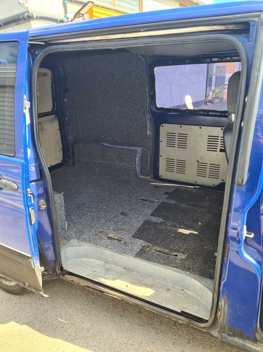 **САМО НА ЧАСТИ*** Mercedes Vito W639 2.2CDI 109, десен волан