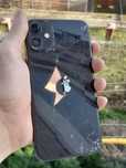 Ipnone 11 black.