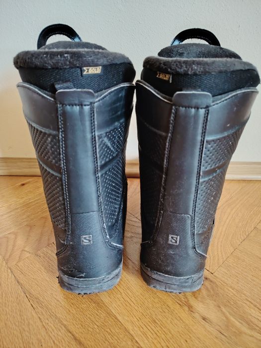 Vând boots snowboard