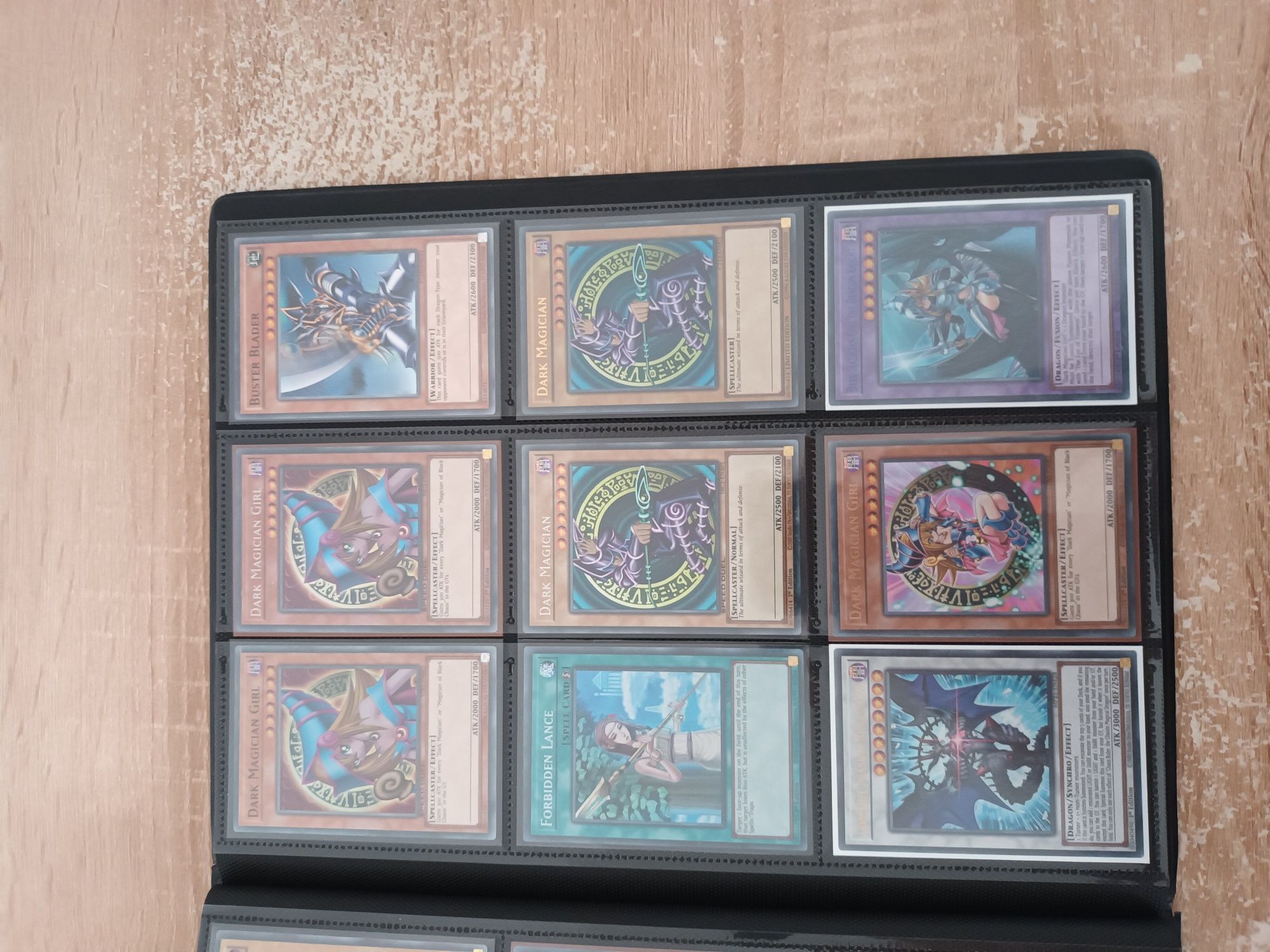 Продавам Yu-Gi-Oh карти