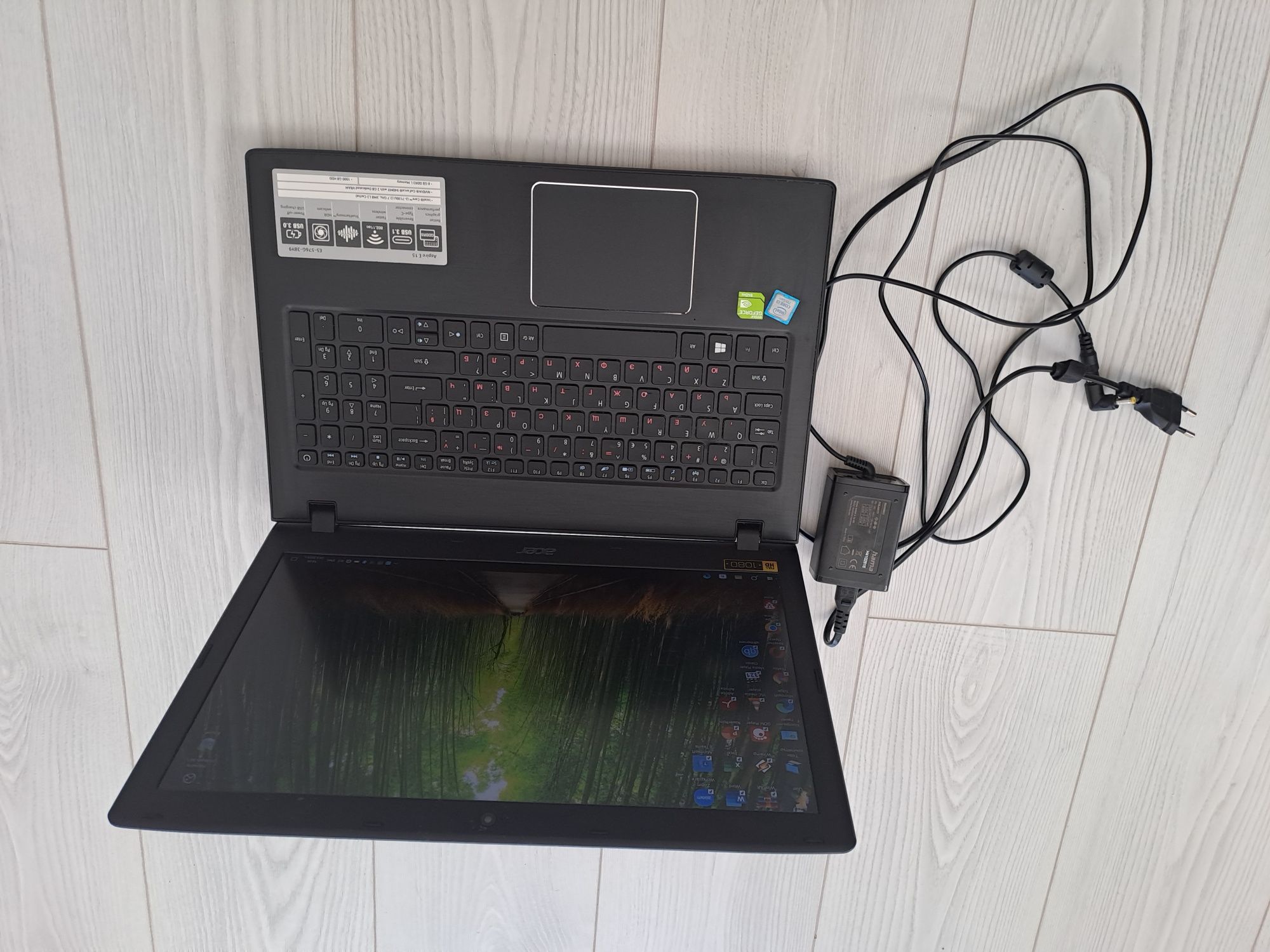 Лаптоп Acer E 15 Aspire в отлично състояние