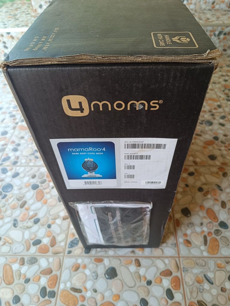 Vând balansoar pentru copii mamaRoo 5.0