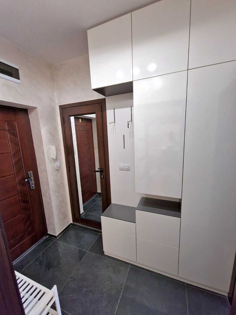 Продава се Двустаен апартамент в Шумен, Пазара - 65 кв.м за 1883 €/кв.м - Снимка #12
