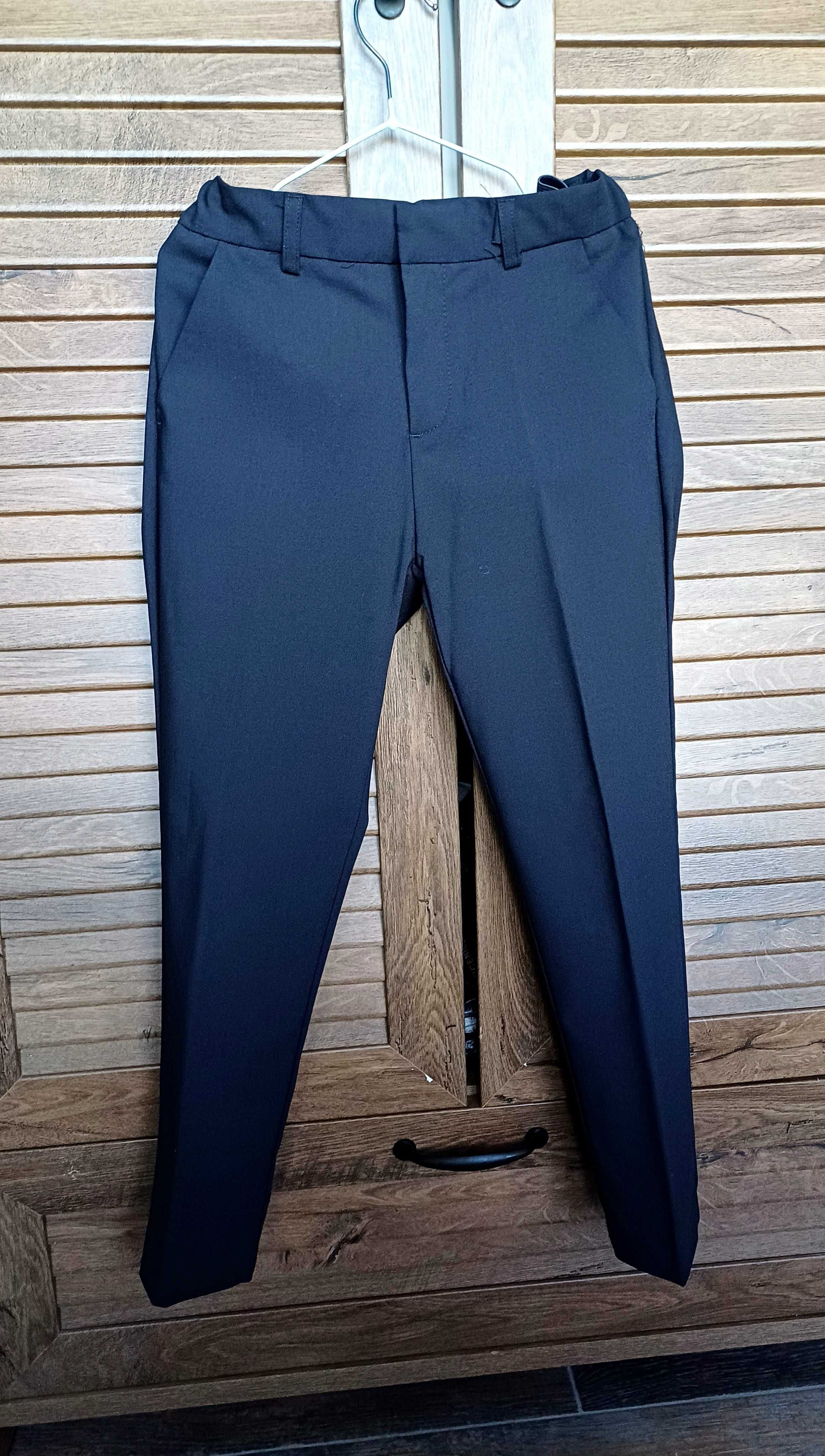 Детски официален костюм ZARA KID'S (128 см. - 8 год.)