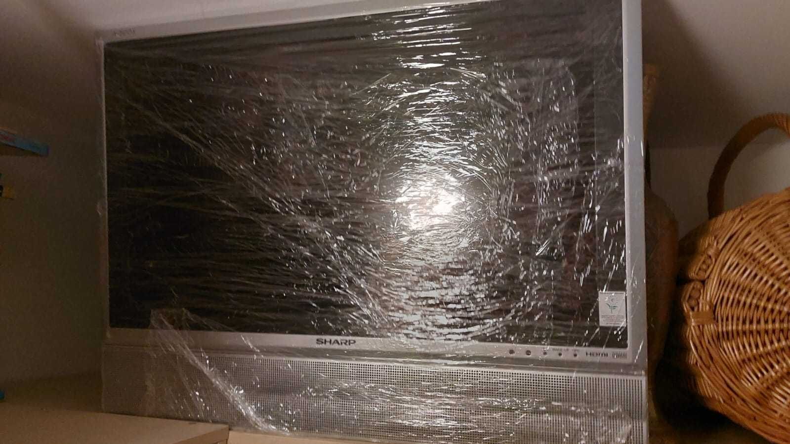 Телевизор "Sharp" LCD за 30000тг в Медеуском районе