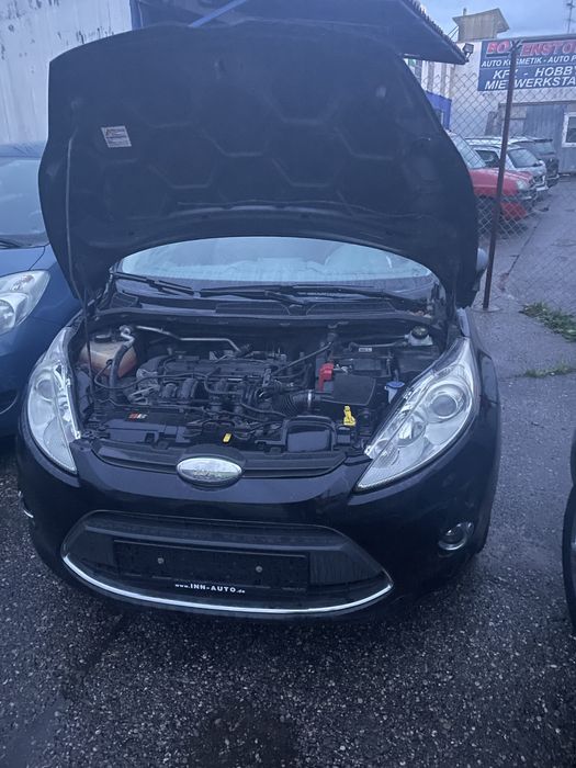 Capac motor Ford 1,25/1,4/ benzina 2009-2012