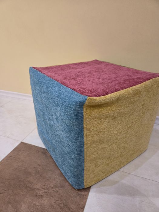 Табуретка/стол/пуф от Еко кожа бял