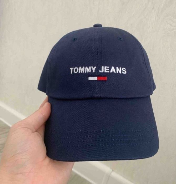 Tommy Hilfiger one size nike hugo boss calvin klein armani ea7 puma