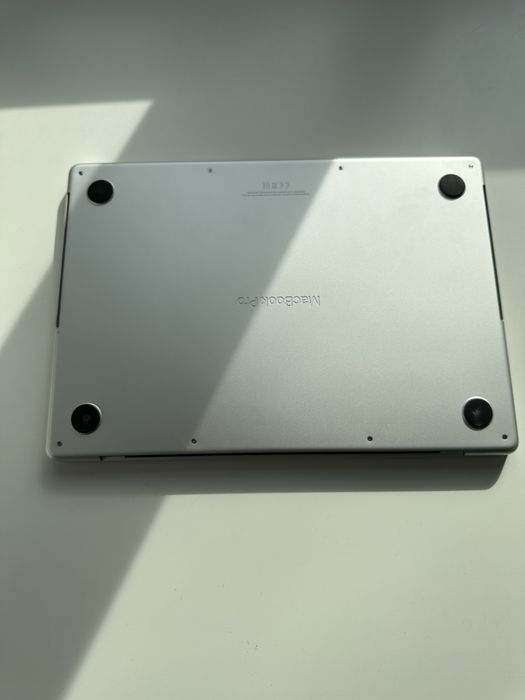 MacBook Pro 14" M1 pro 16gb 512gb ssd stare perfecta