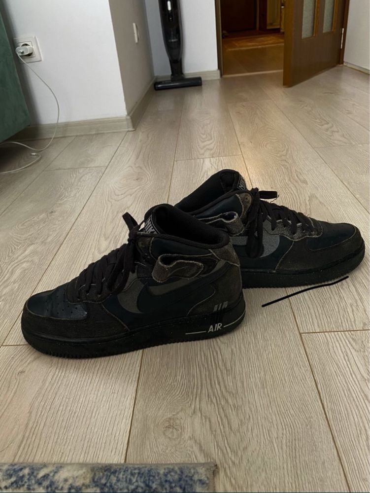 Af1 mid “off noir”