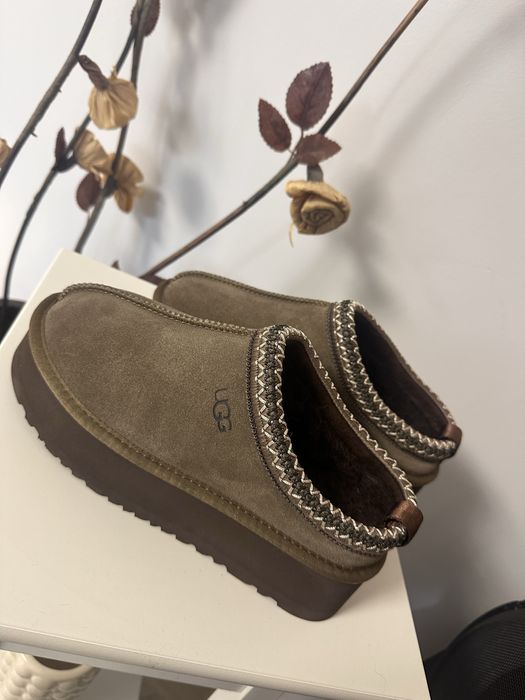 Ugg tazz marimea 37