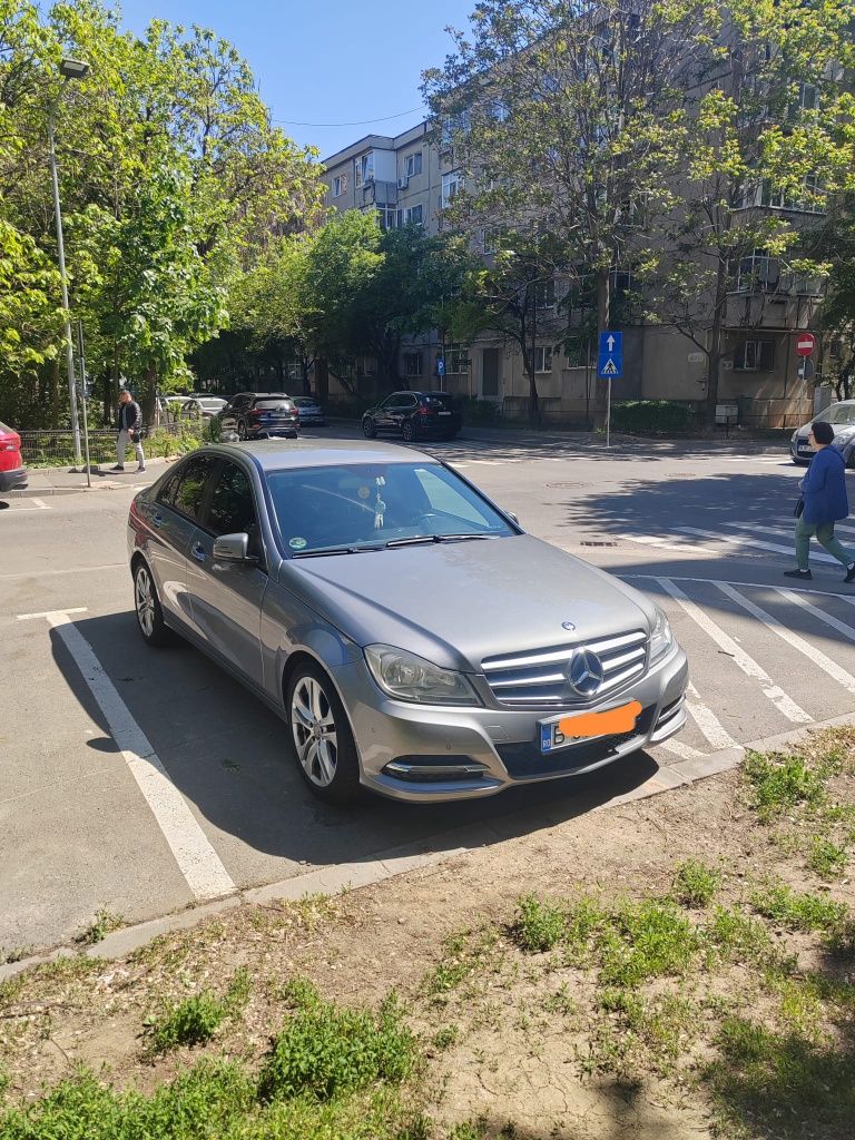 Mercedes  Benz C180