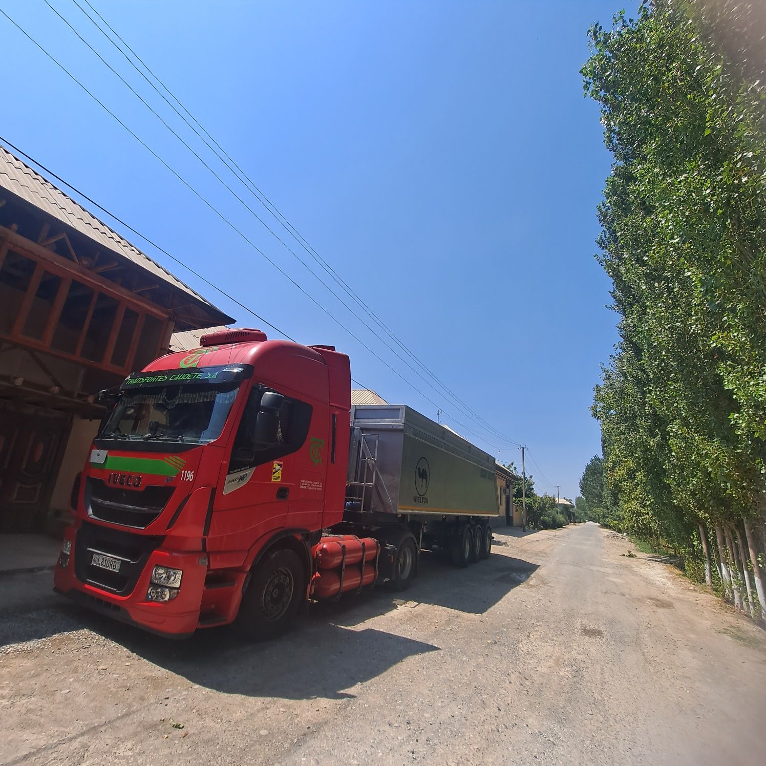 Iveco tanar sotiladi