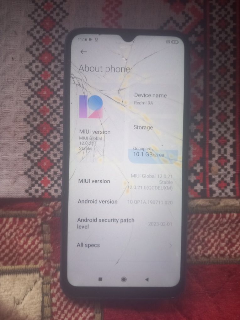 vând telefon Redmi 9A display spart