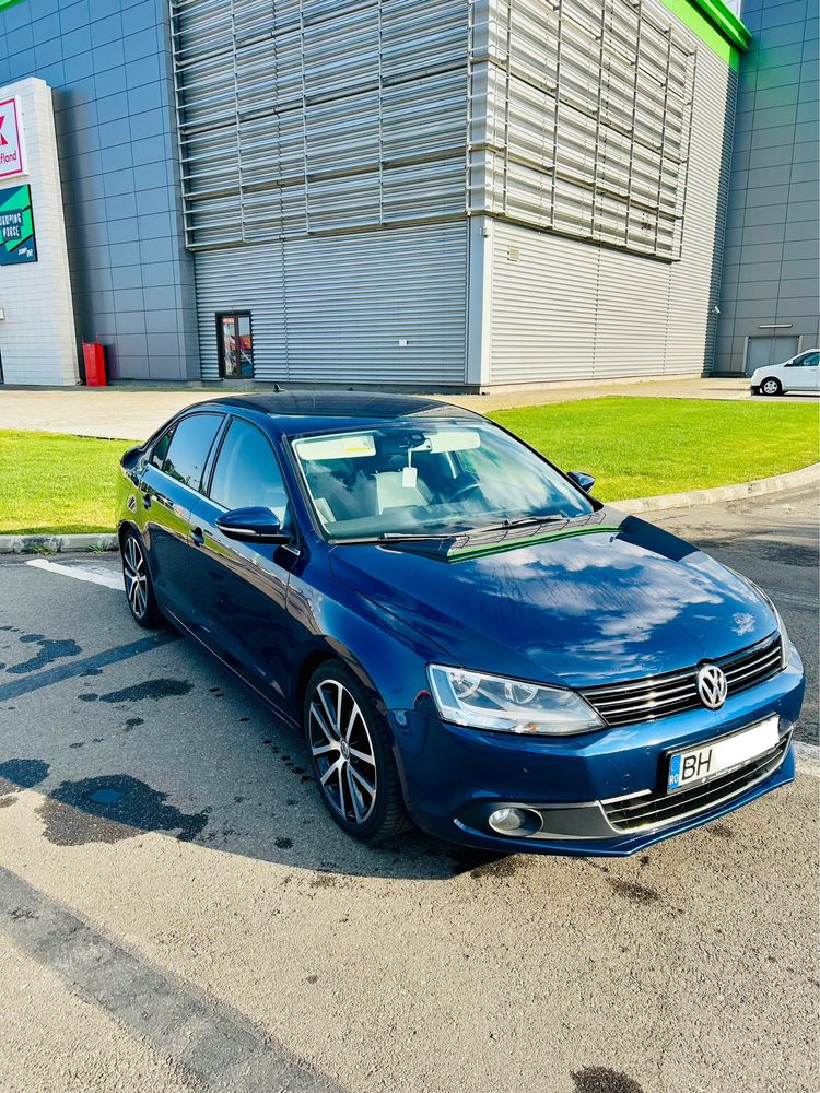 VW Jetta 2.0 tdi 140cp Highline