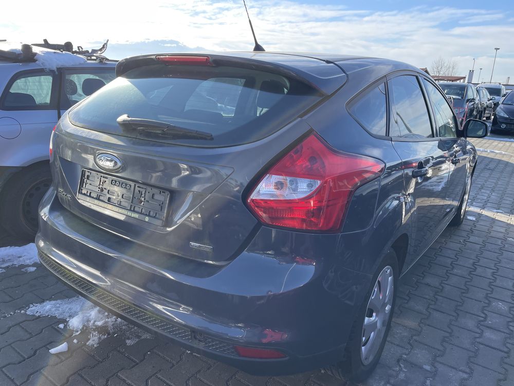 Ford Focus 1.0/2013г,На части