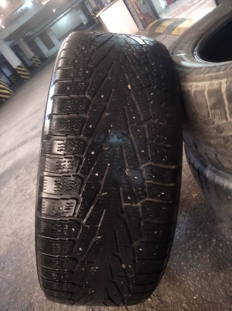 Шины Nokian. 275/60R20 Зимний