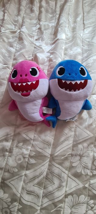 Set Baby shark mami și tati