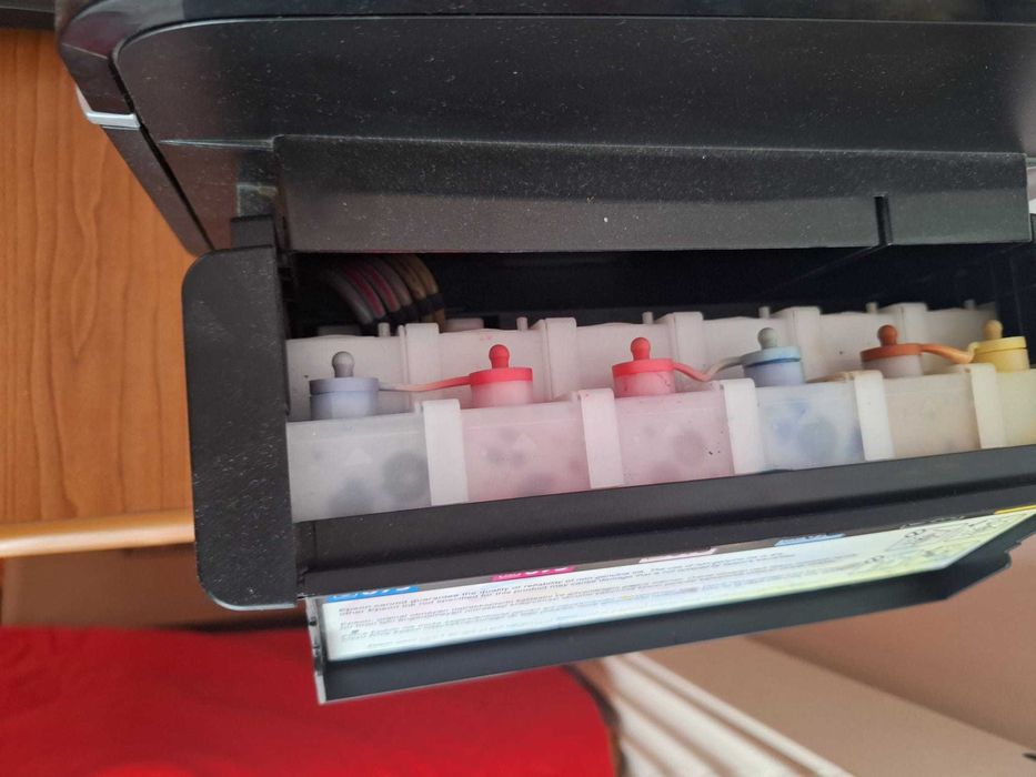 Vând echipamente pentru sublimare – Epson L805 + Presă termică 5 în 1