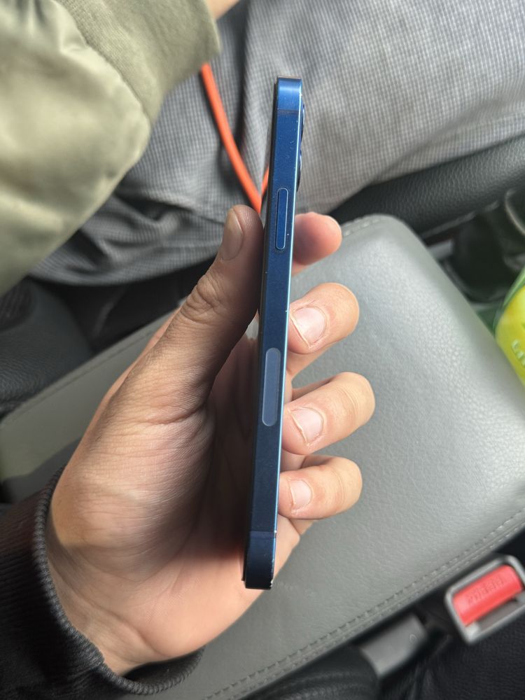 Iphoen 12 LL/A 64 GB