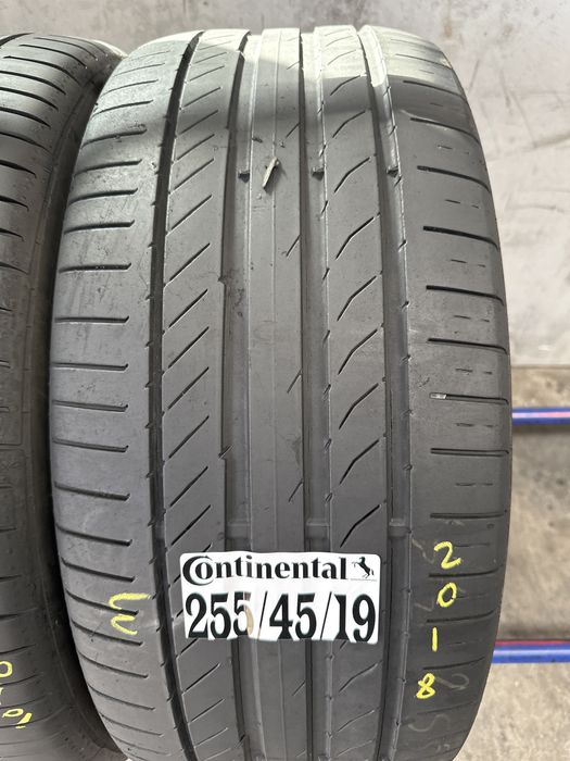 255/45/19 Continental
