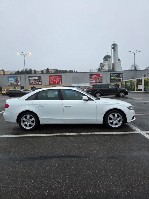 Audi A4 B8  2009