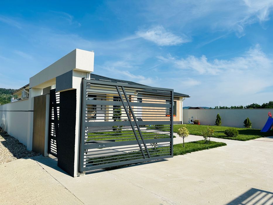 Casa de vanzare Titesti- DN 73! Mobilată utilata