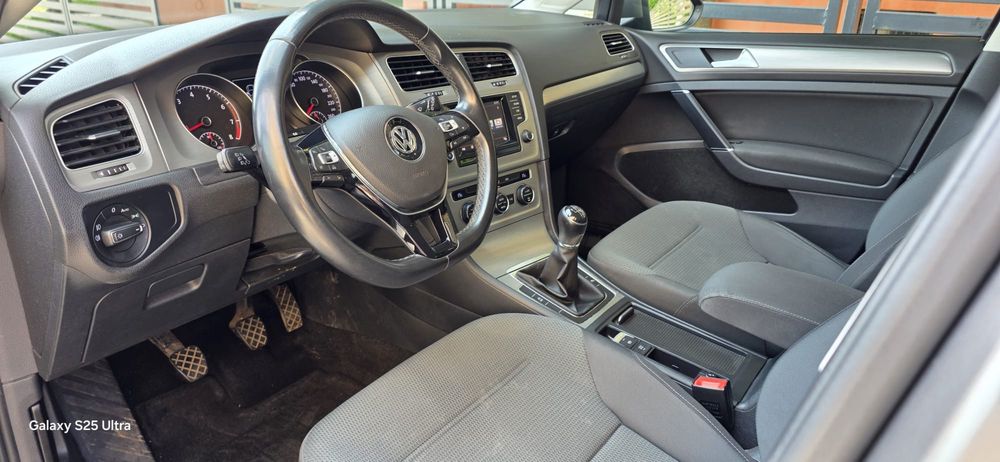 Vand golf 7 din 2016 1200 benzina euro 6