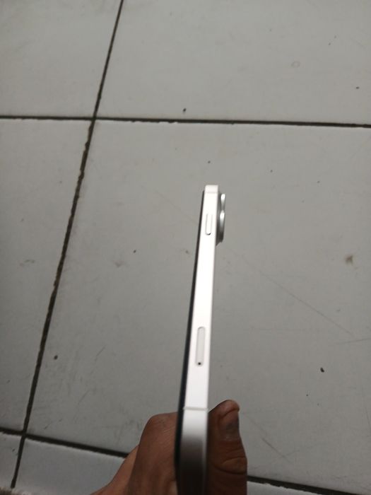 Iphone xr 16 qilingan