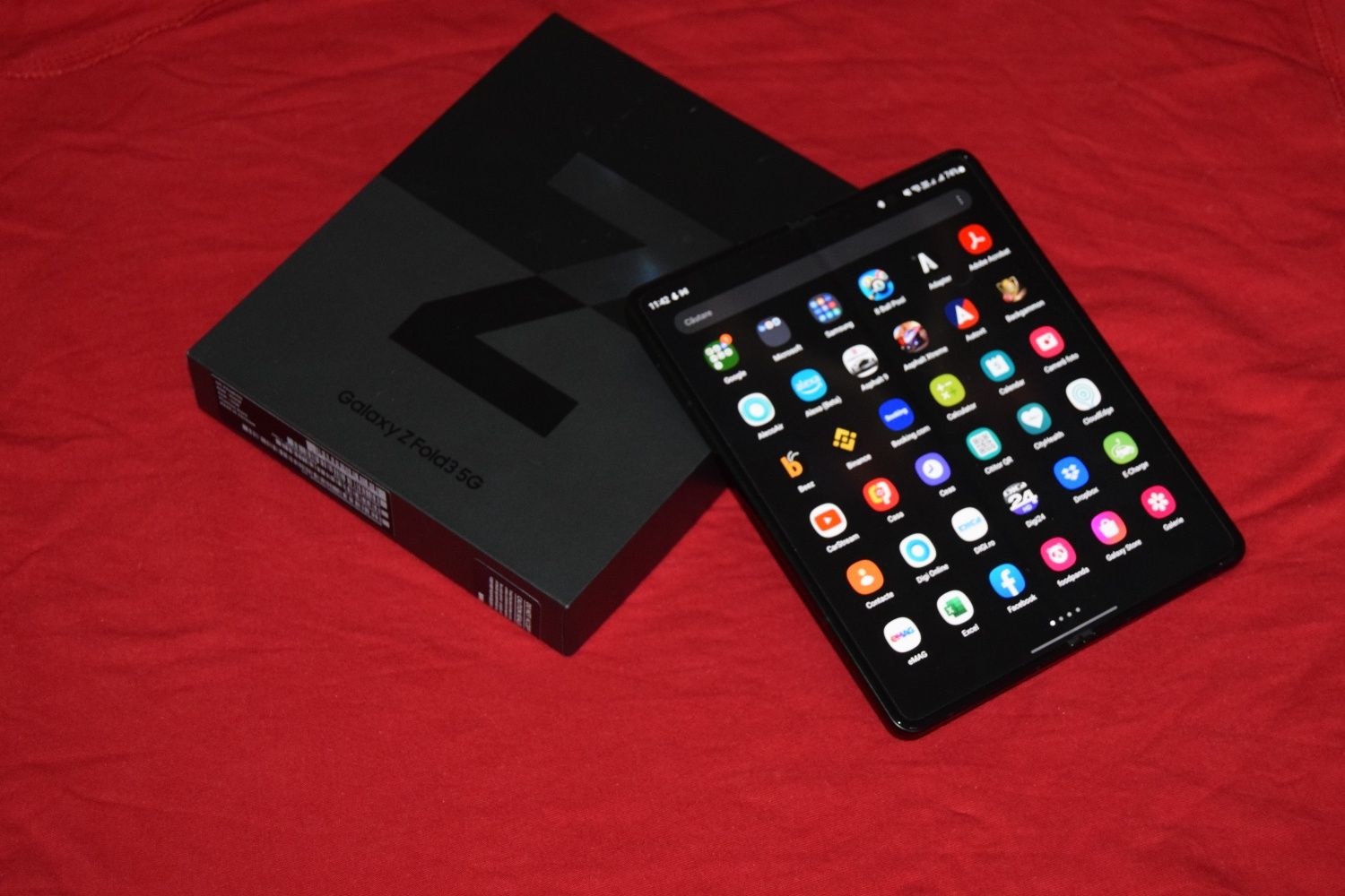 Samsung Fold 3 256GB Black Full Box