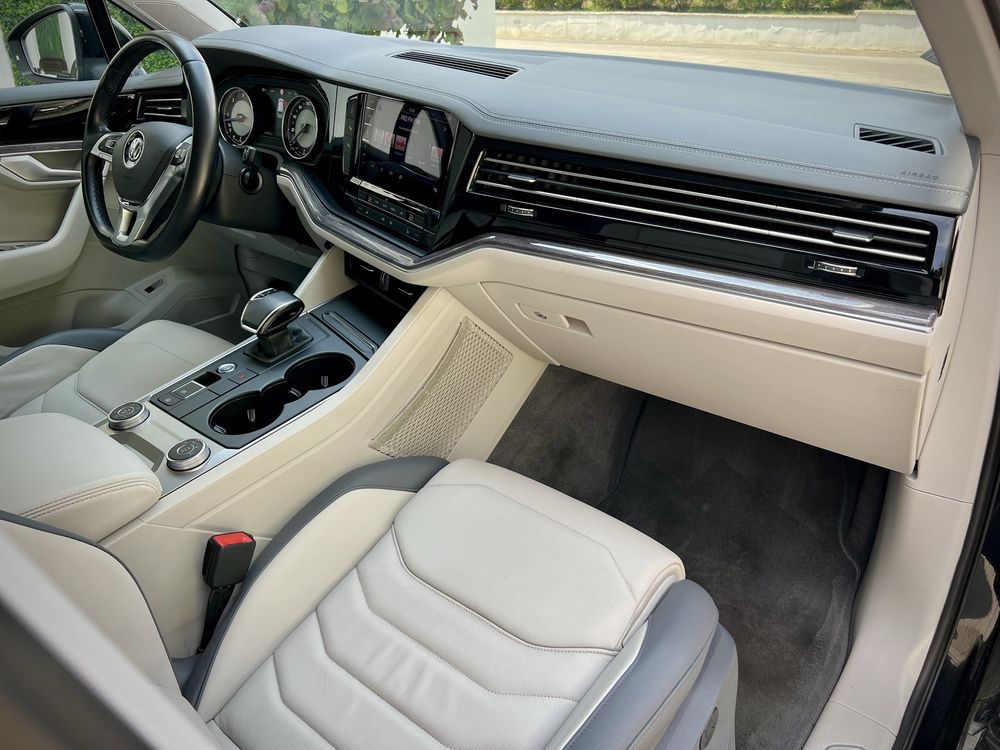 Volkswagen Touareg Elegance,2019 3.0TDI! Garantie 12 Luni! P.J