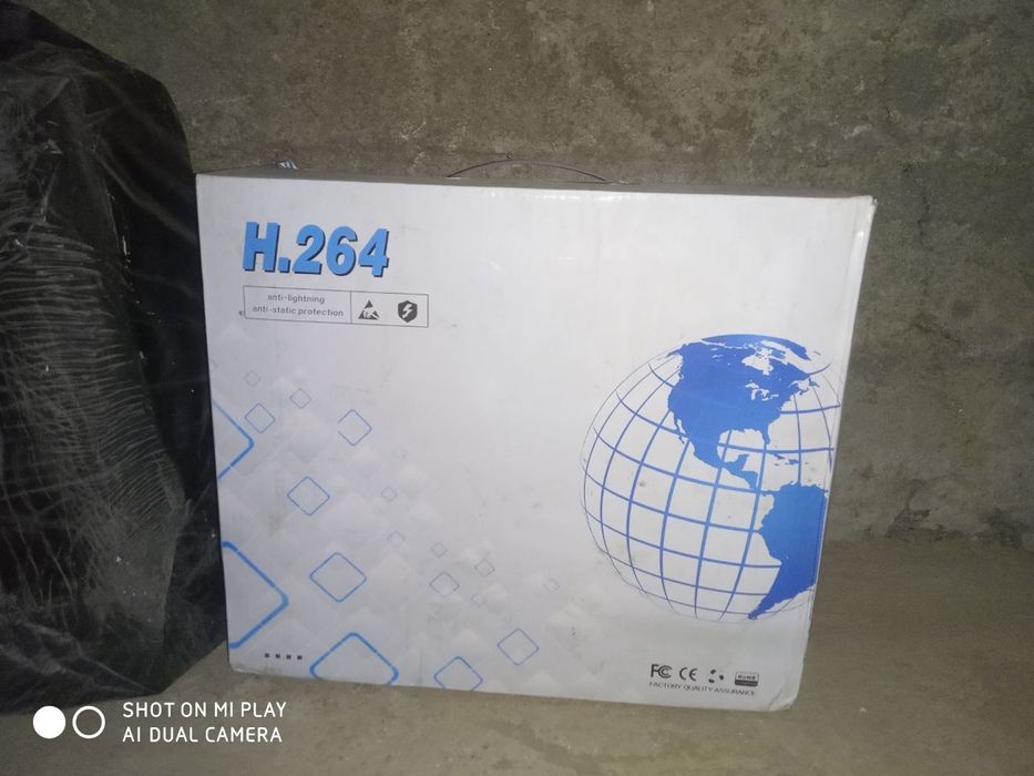 DVR новый 2 штуки 8 и 4 каналный