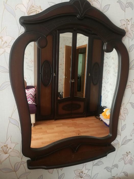Продам зеркало отличное состояние
