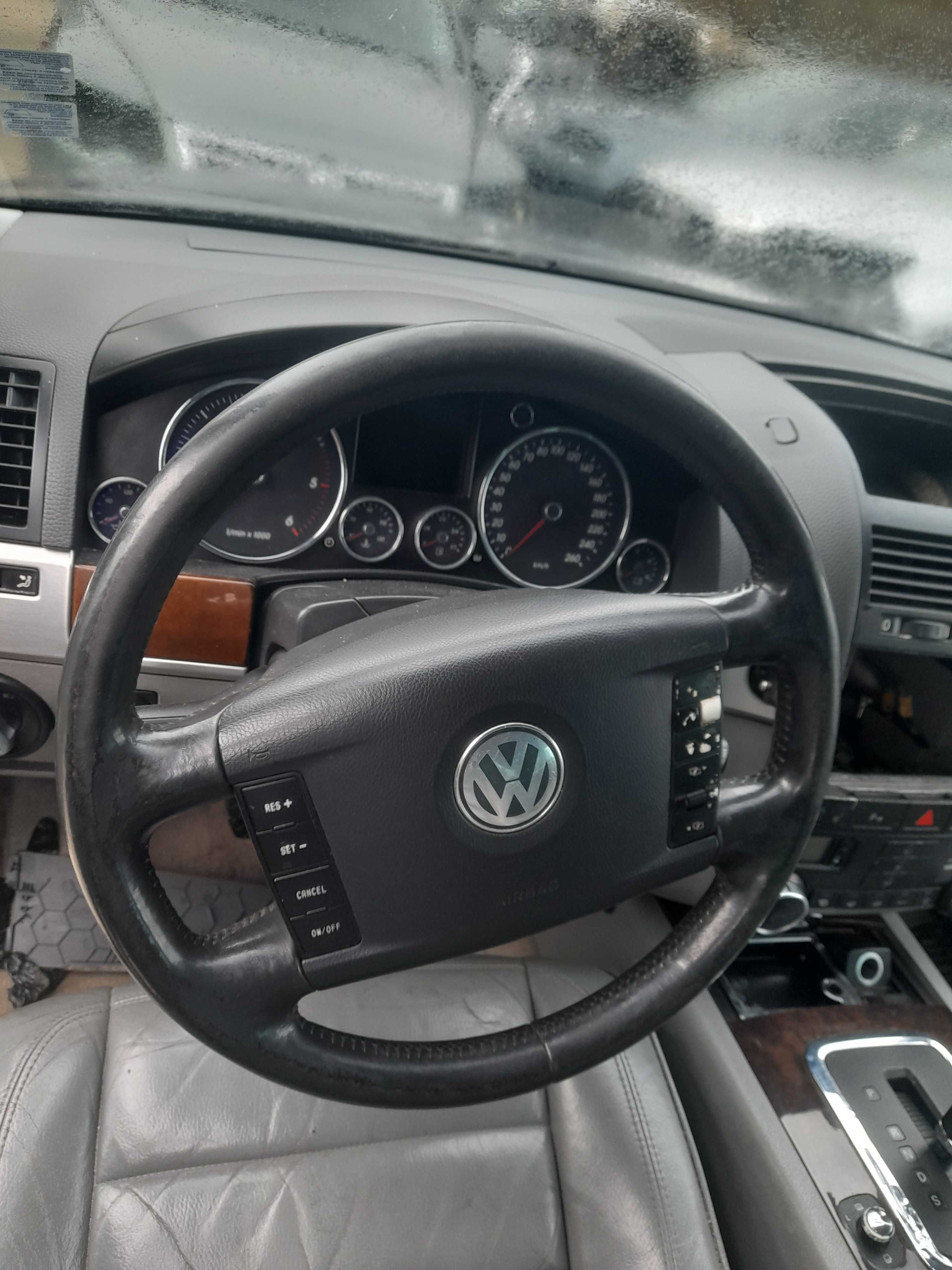 VW Touareg 2.5 R5 ,автоматик, 174.к.с. , 60 броя на части