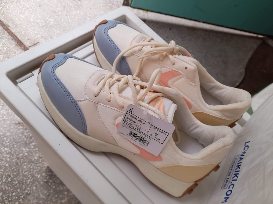 Нови маратонки на Waikiki nom. 38