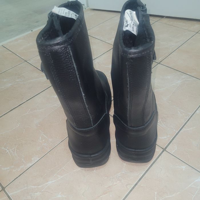 Продам срочно новый