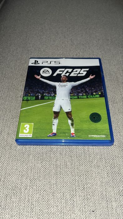 EA FC25 PS5 - Real Madrid Edition Club