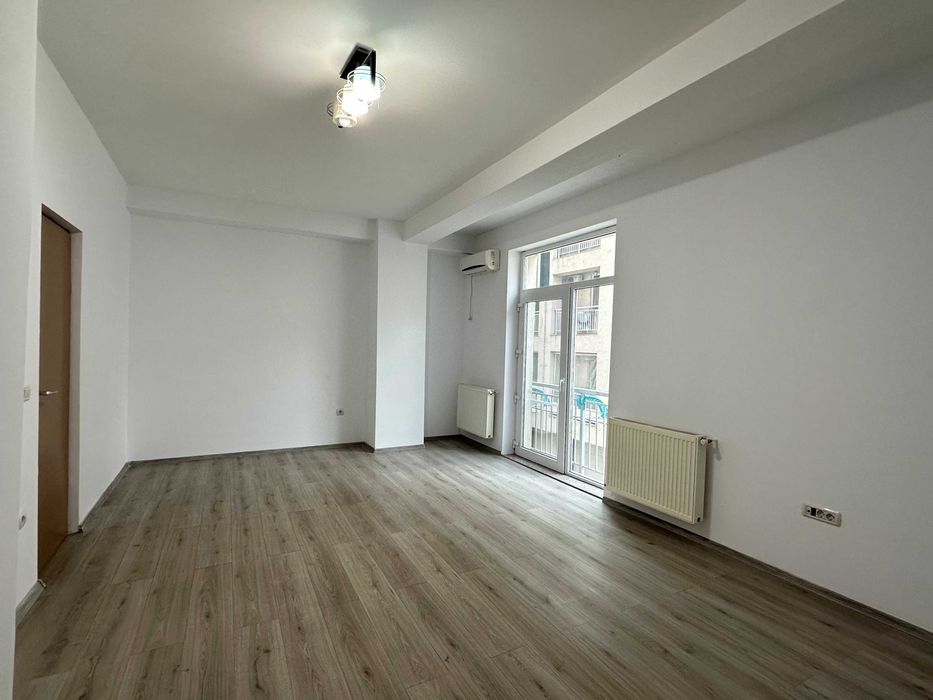 Vand apartament 2 camere Constanta, Compozitori