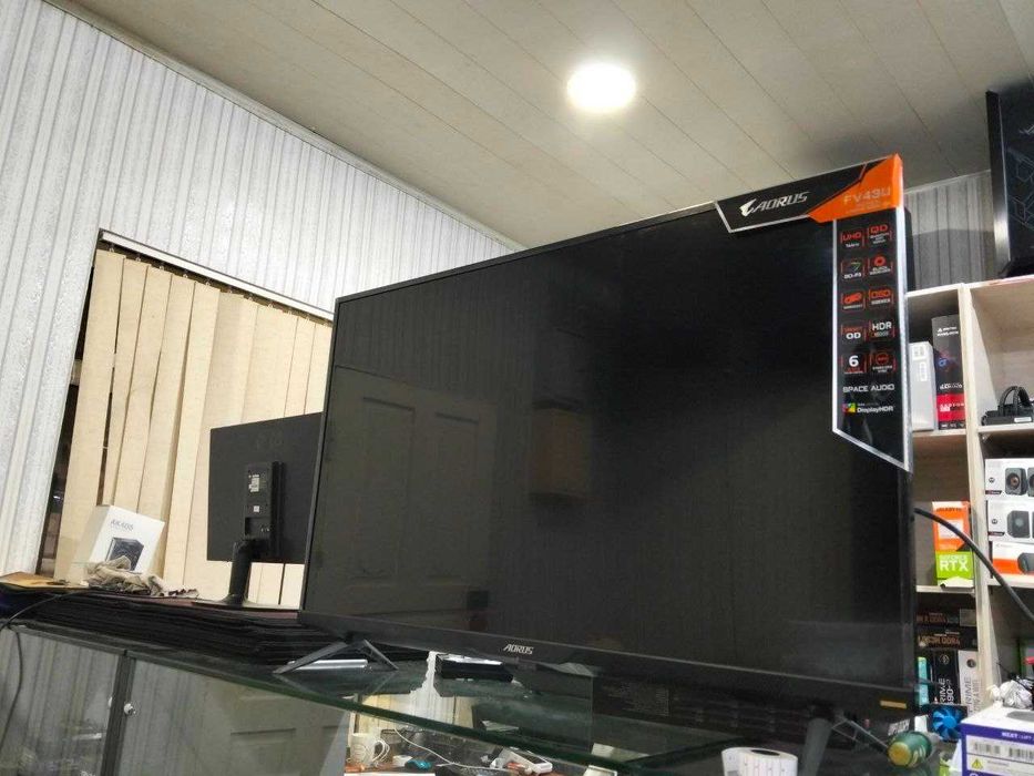 43" flat Monitor AORUS FV43U 144hz 3k! Open box!