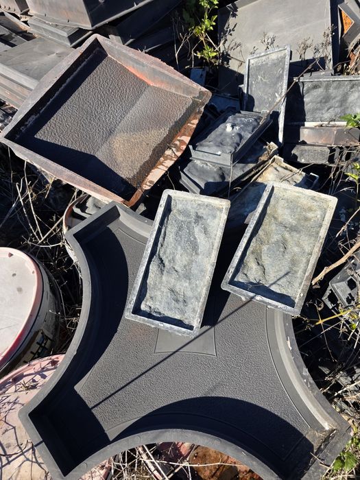 Matrite pavele / forme  / pavele / forme coame / matrite palari gard /