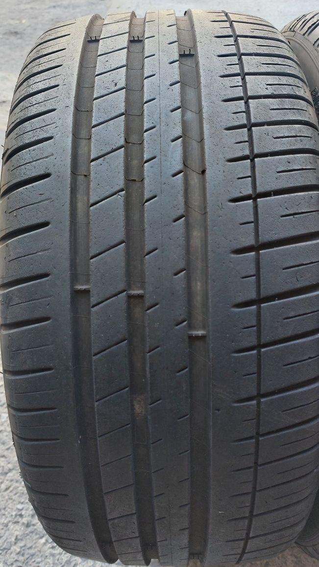 Гуми 235/35/19 Michelin Pilot Sport 2 броя