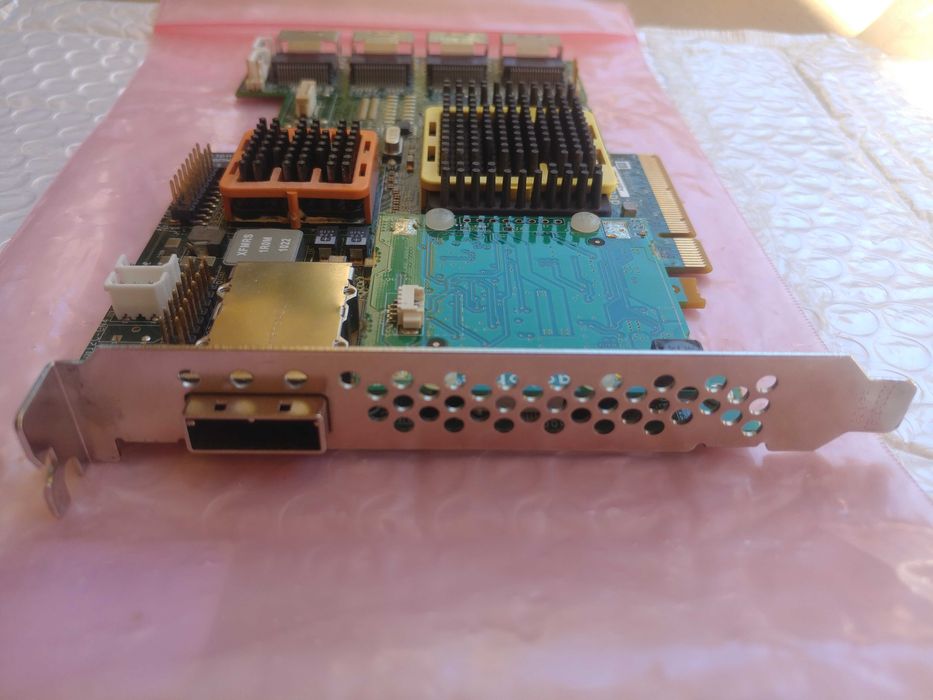 Adaptec ASR-51645 SAS RAID Controller PCIe 512MB 16+4 Ports