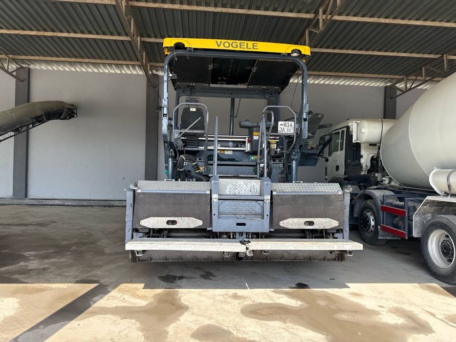 Продается асфальтоукладчик, фреза 1м, каток 3 т