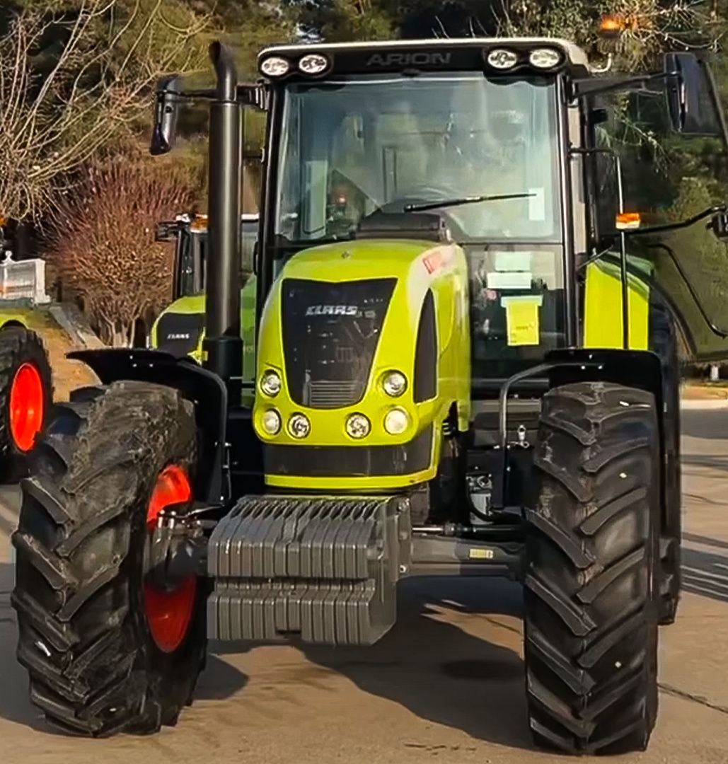 Traktor Arion 630 C