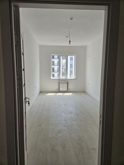 TJ Yangi darhon 75 m2 16 qavatli bino tayyor bitgan kadastr 100%