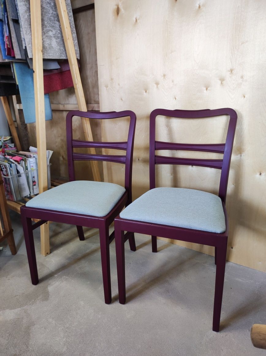 Винтажные буковые стулья 2 штуки. После реставрации. Цвет ВИШНЯ